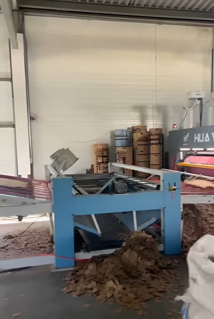 Листоукладчик с вибростолом и выдувкой